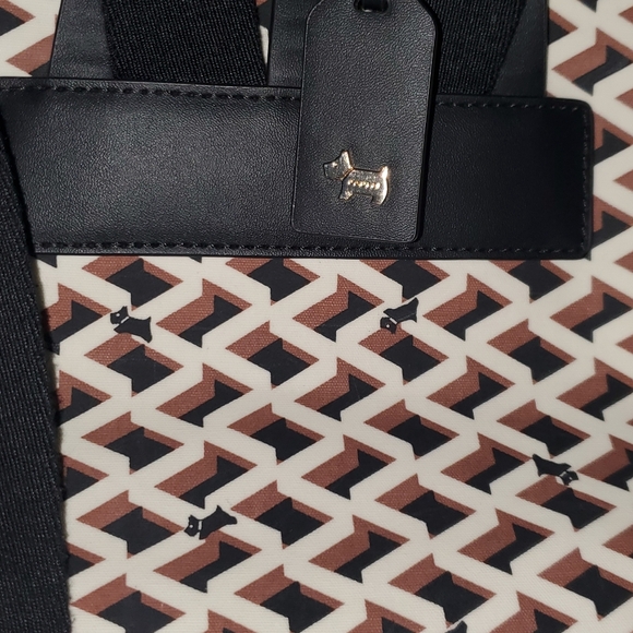 Radley London Backpack Style Bag with Geometric Pattern in Brown and White & Blk - Picture 4 of 14